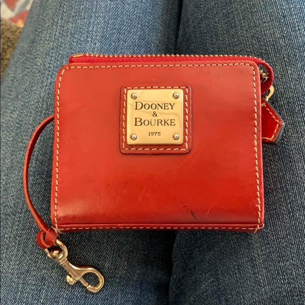 Dooney & Bourke wallet/clutch